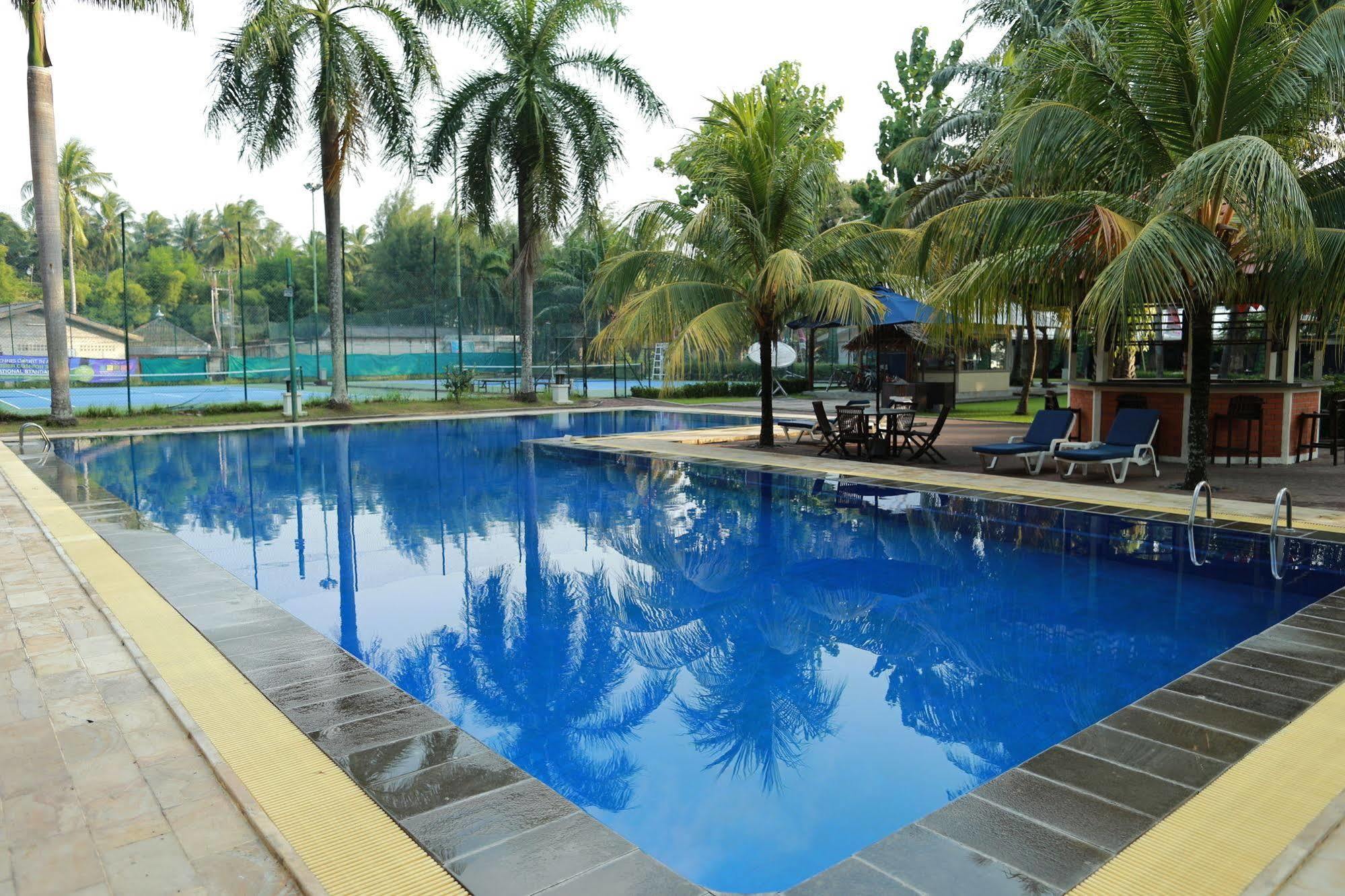Sanghyang Indah Spa Resort Anyer Kültér fotó
